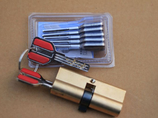 孝昌24小时上门开锁公司